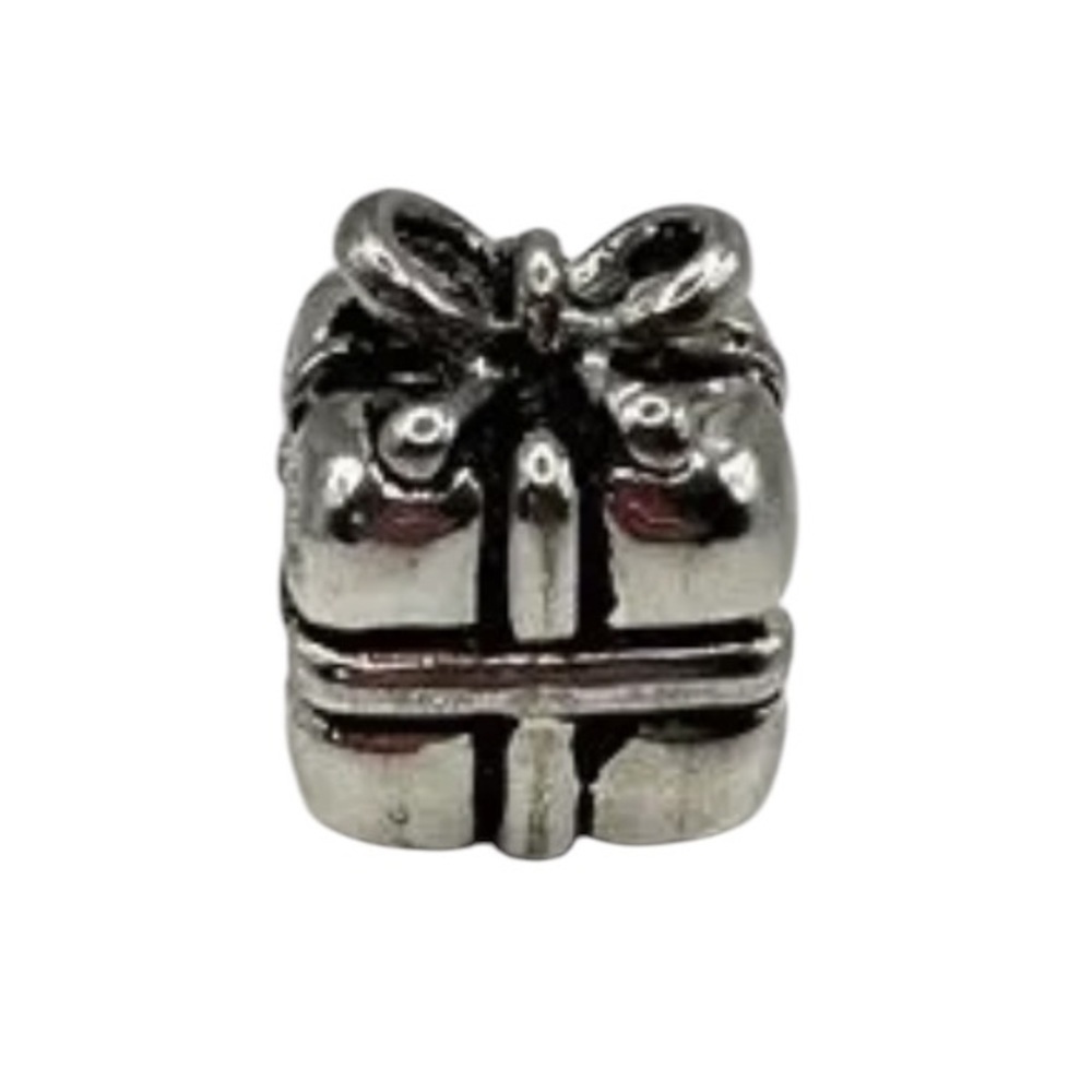 Pandora Silver Gift box Bracelet Charm‎